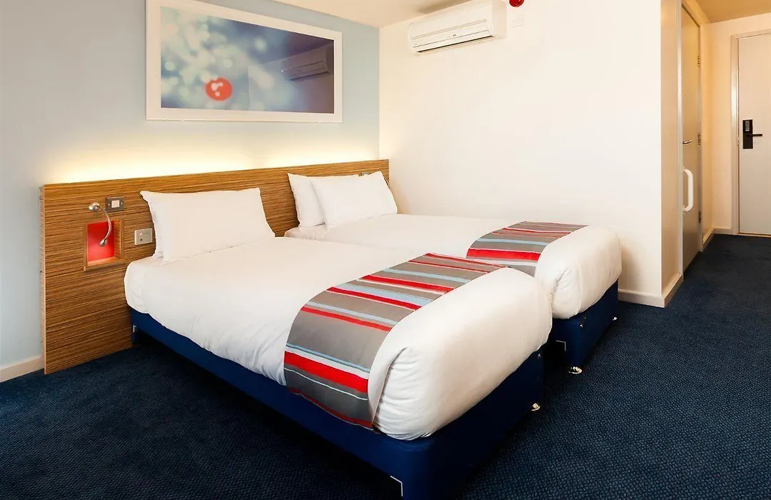 Travelodge Sunbury M3-1