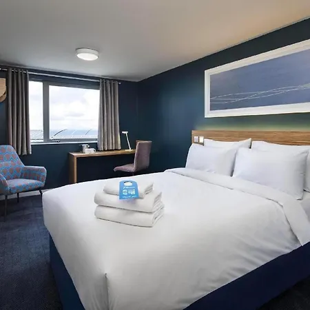 Travelodge Sunbury M3-2